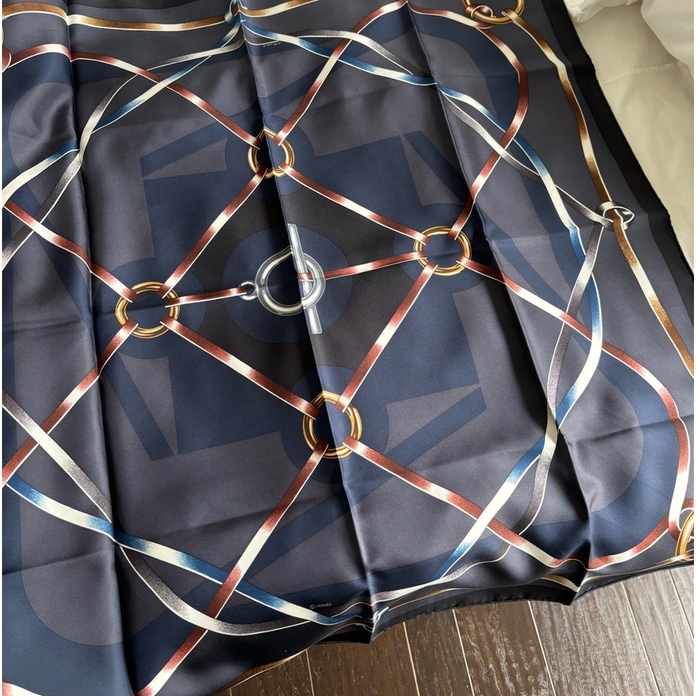 Authentic Hermes silk scarf. New!